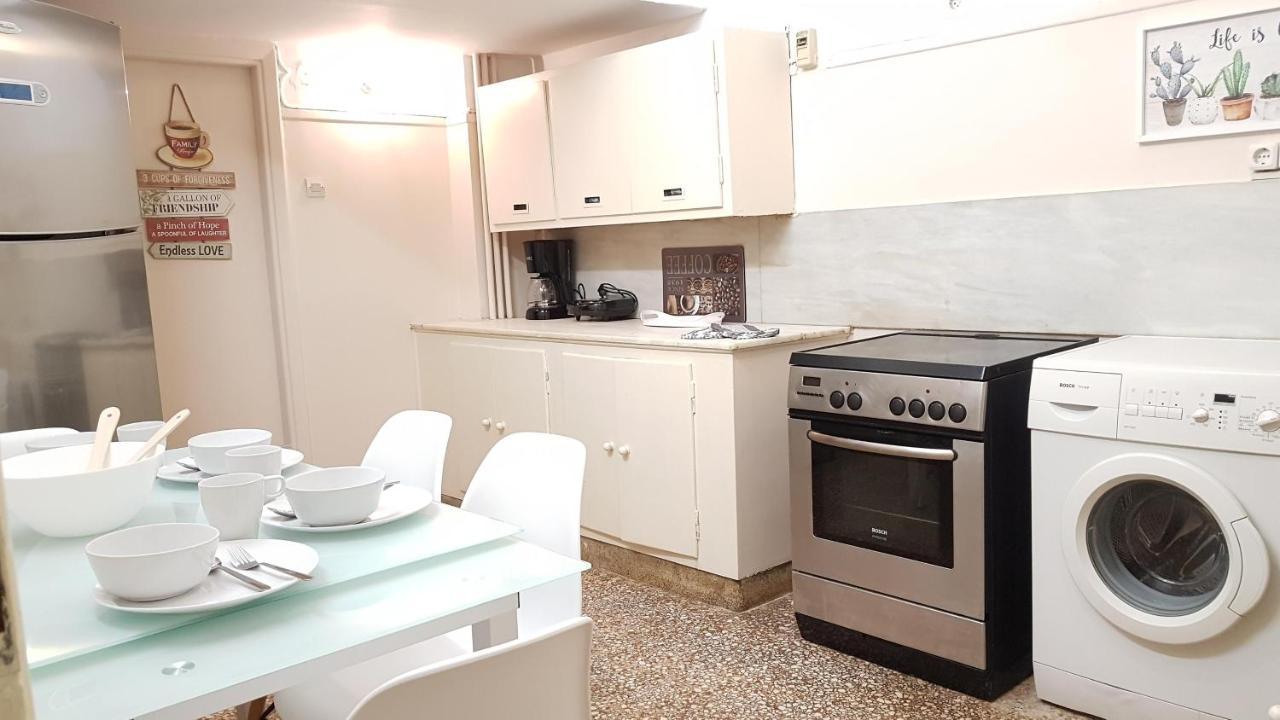 Olive Apartment- Athens Center, 4 Bd, 1.5 Bath 外观 照片