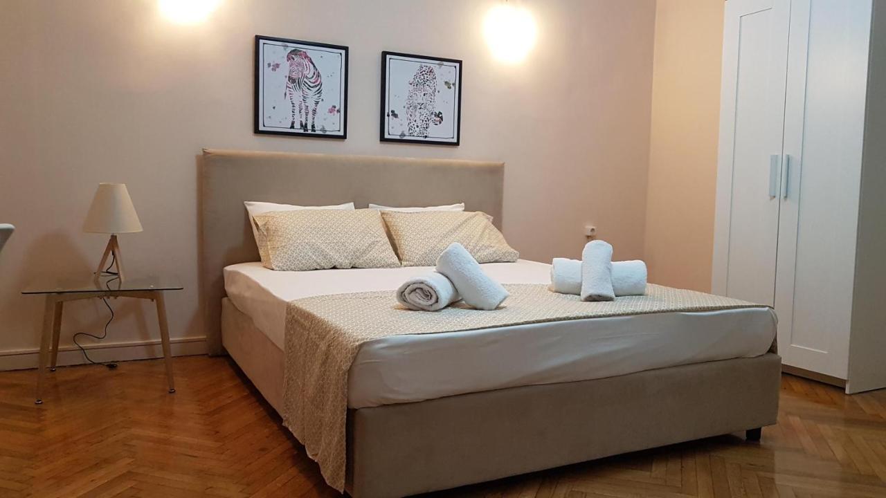 Olive Apartment- Athens Center, 4 Bd, 1.5 Bath 外观 照片