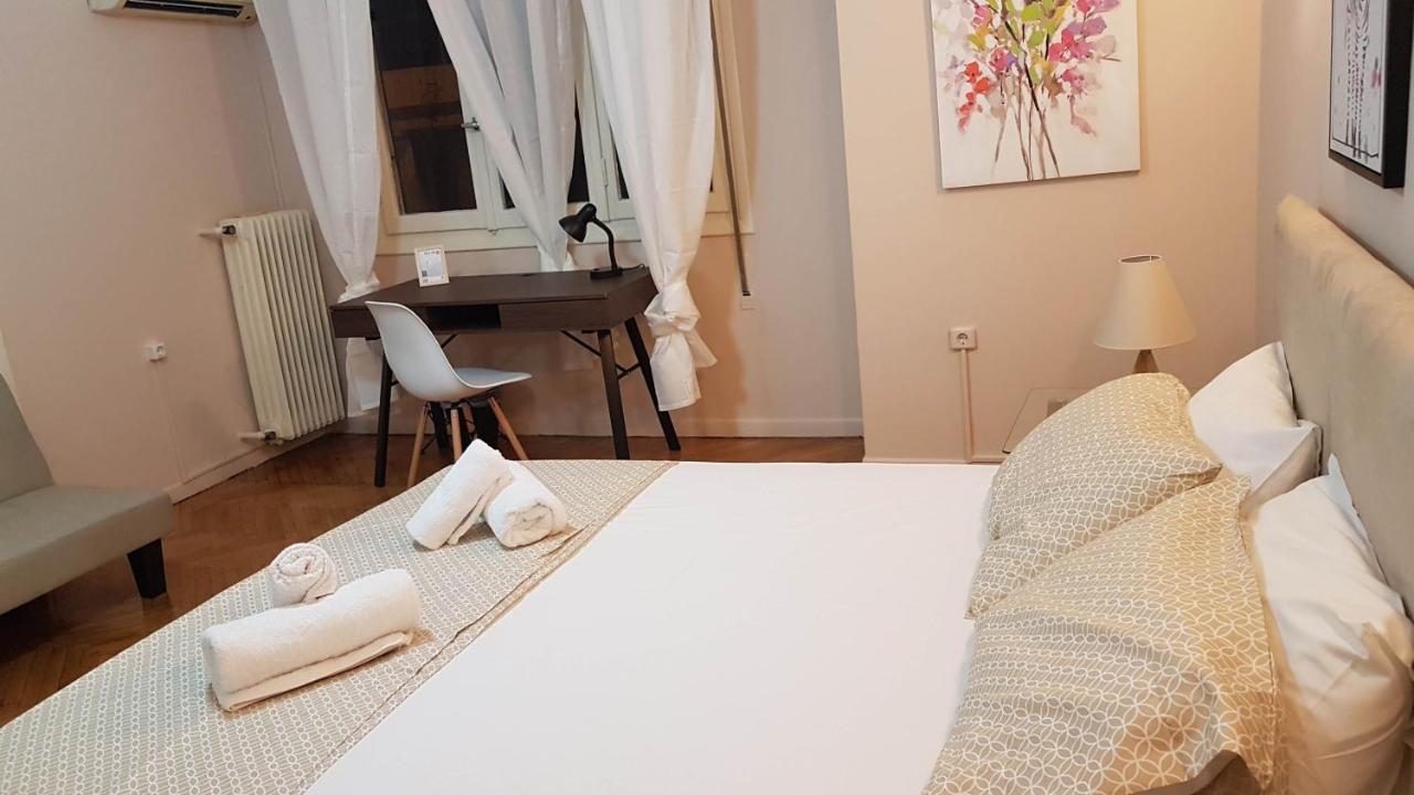Olive Apartment- Athens Center, 4 Bd, 1.5 Bath 外观 照片